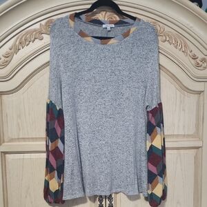 White Birch Heather Gray Top with Colorful Patterned Sleeves